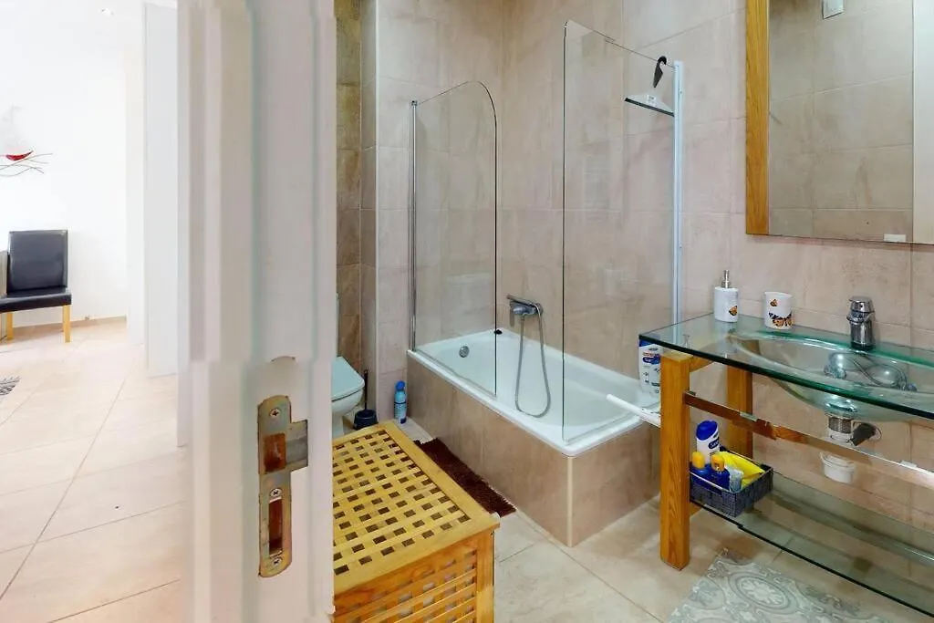 Appartement Premiere Ligne De Mer, 60 M2 Empuriabrava Apartment
